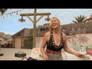 kirsten dunst - on becoming a god in central florida (2019) big tits big ass natural tits milf